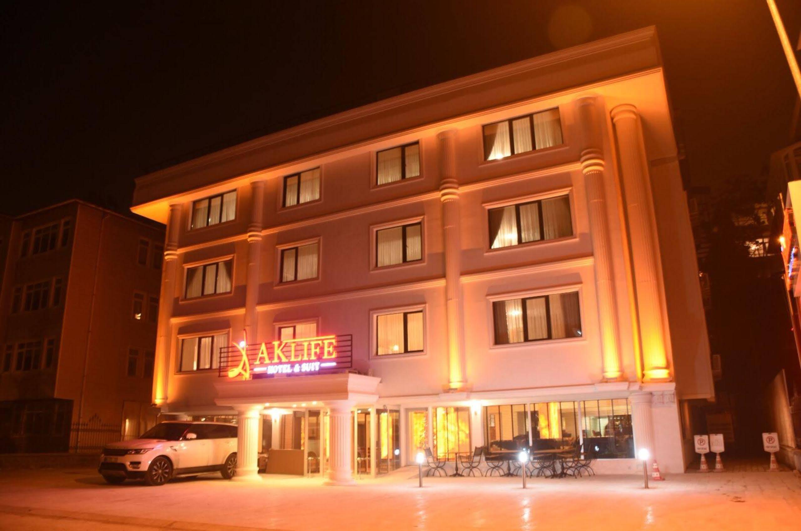Otel Ak Life & *