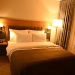 Ak Life Hotel & Suit